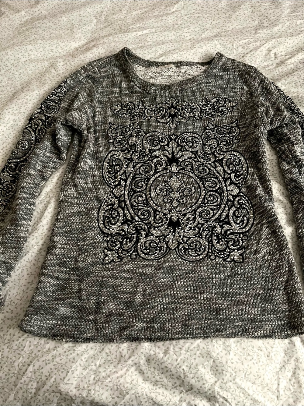 Gray Fleur De Lis Long-Sleeve Women's Top